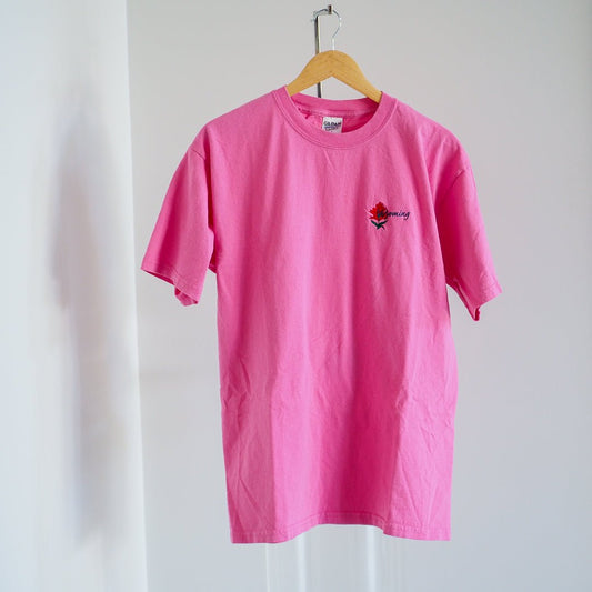 90s Embroidered Wyoming Flower T-Shirt Clothes - Afterthought Vintage