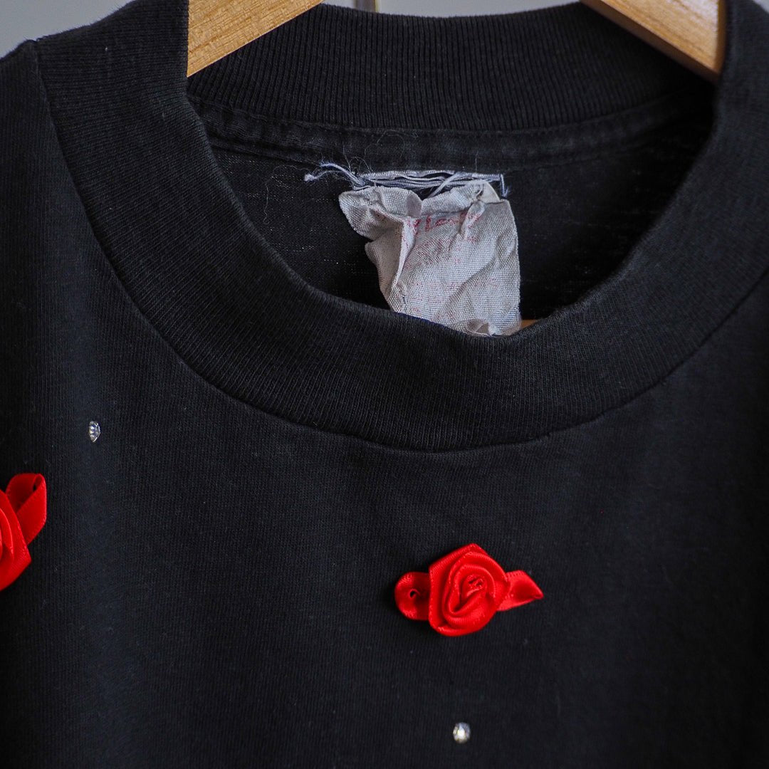 90s Rosette Embellished Blank - Single Stitch T-Shirt