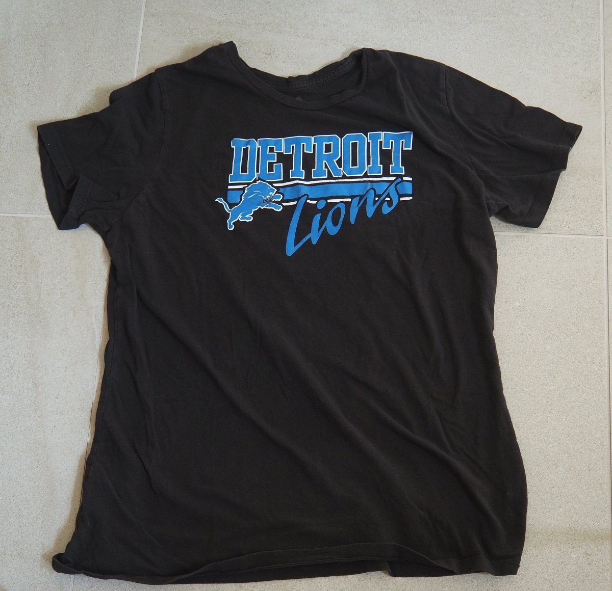 Detroit Lions Women's Tee - 2XL Clothes - Afterthought Vintage