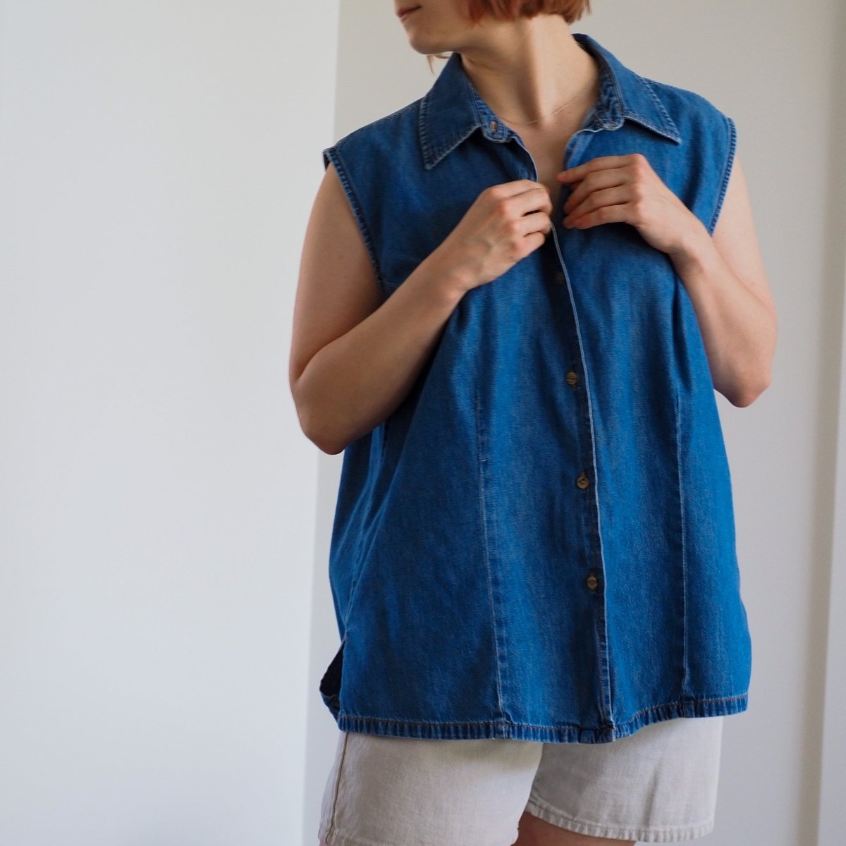 Vintage 1990s Bill Blass Women Jeans Sleeveless Buttondown Clothes - Afterthought Vintage