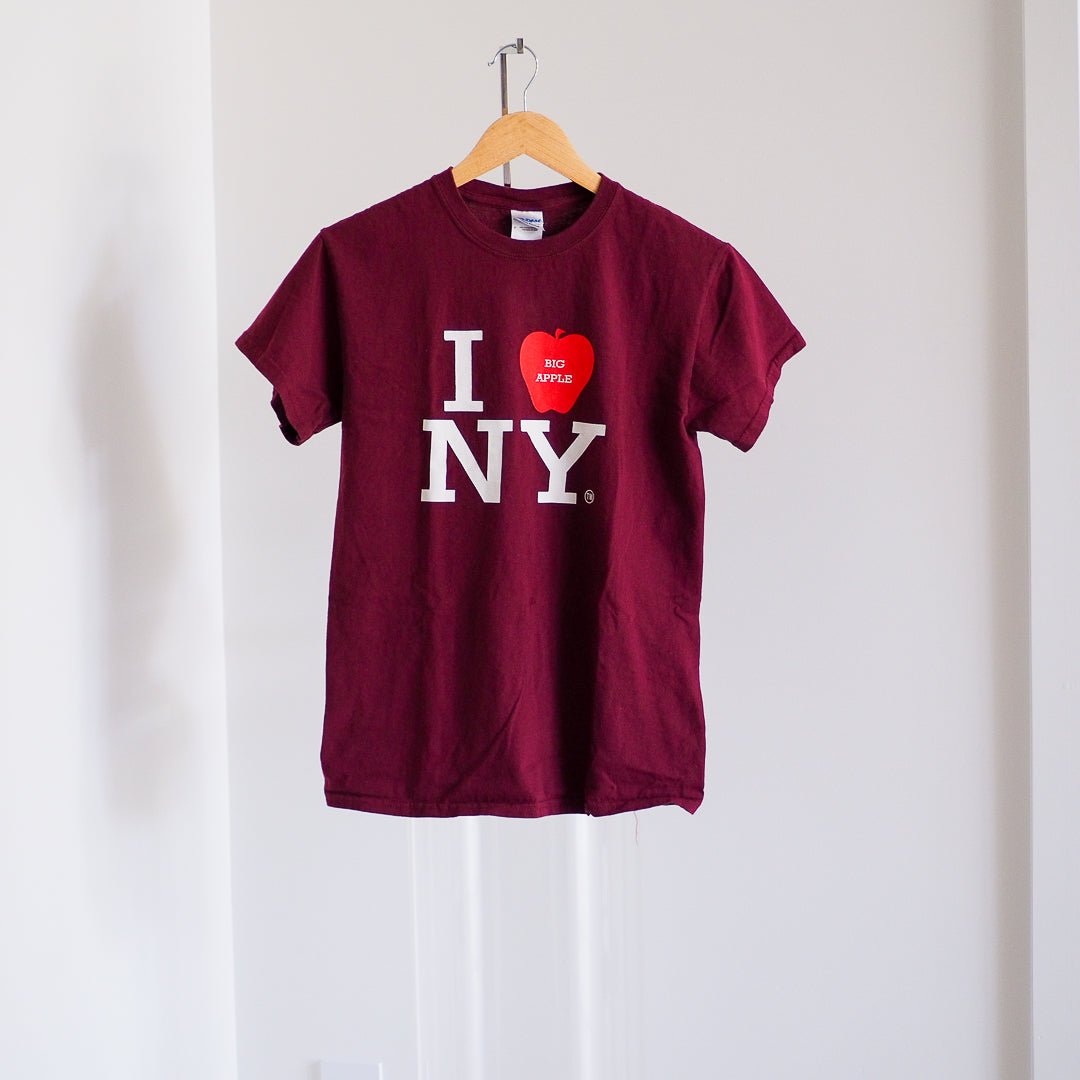 Y2K I <3 New York Big Apple T-Shirt Clothes - Afterthought Vintage