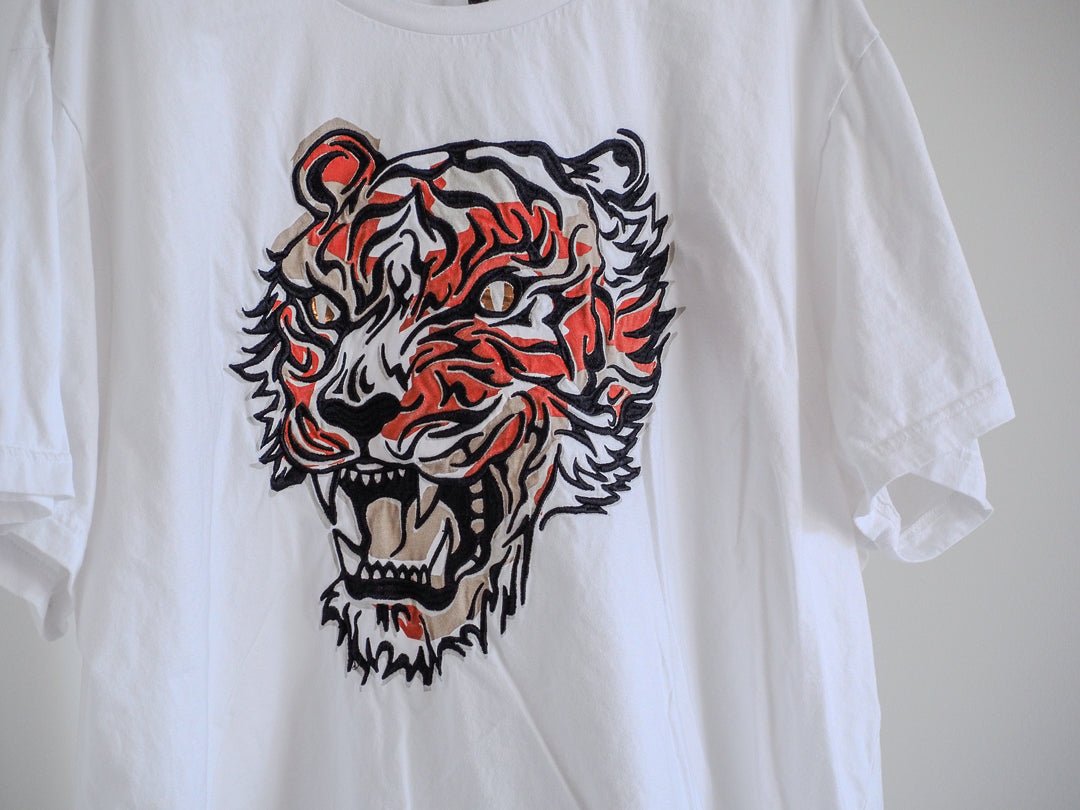 Y2K Sean John Tiger Embellishment T-Shirt Clothes - Sean John - Afterthought Vintage